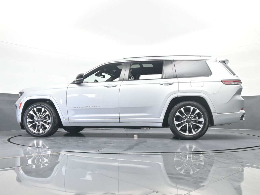 Used 2024 Silver Zynith Jeep Overland image 69