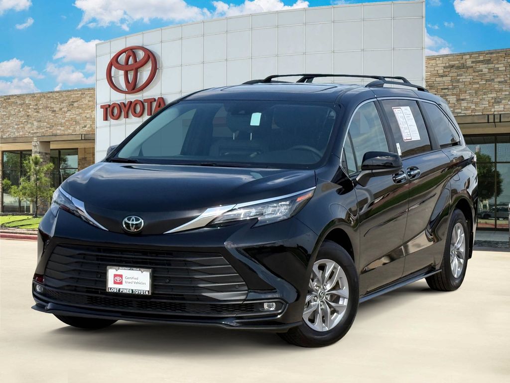 Midnight Black Metallic 2026 Toyota Sienna Minivan Front-Wheel Drive Continuously Variable Transmission