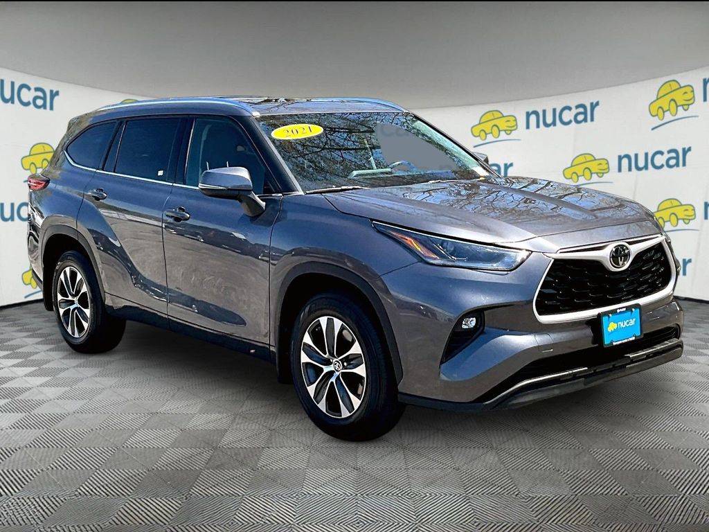 2021 Toyota Highlander — photo 1