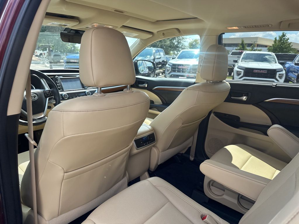Used Car 2018 Toyota Highlander  Limited For Sale In Austin, Texas
