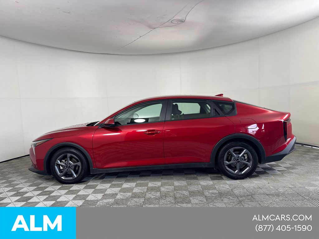 Used 2025 Red Kia LXS image 10