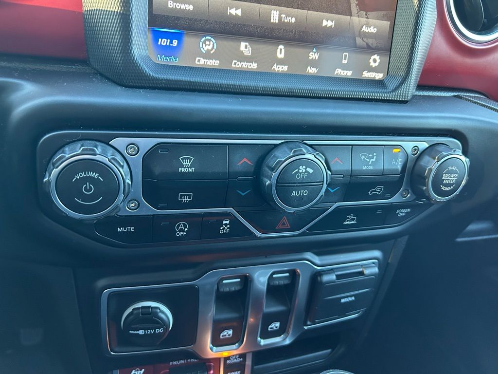 Thumbnail: 2023 Jeep Wrangler - 24