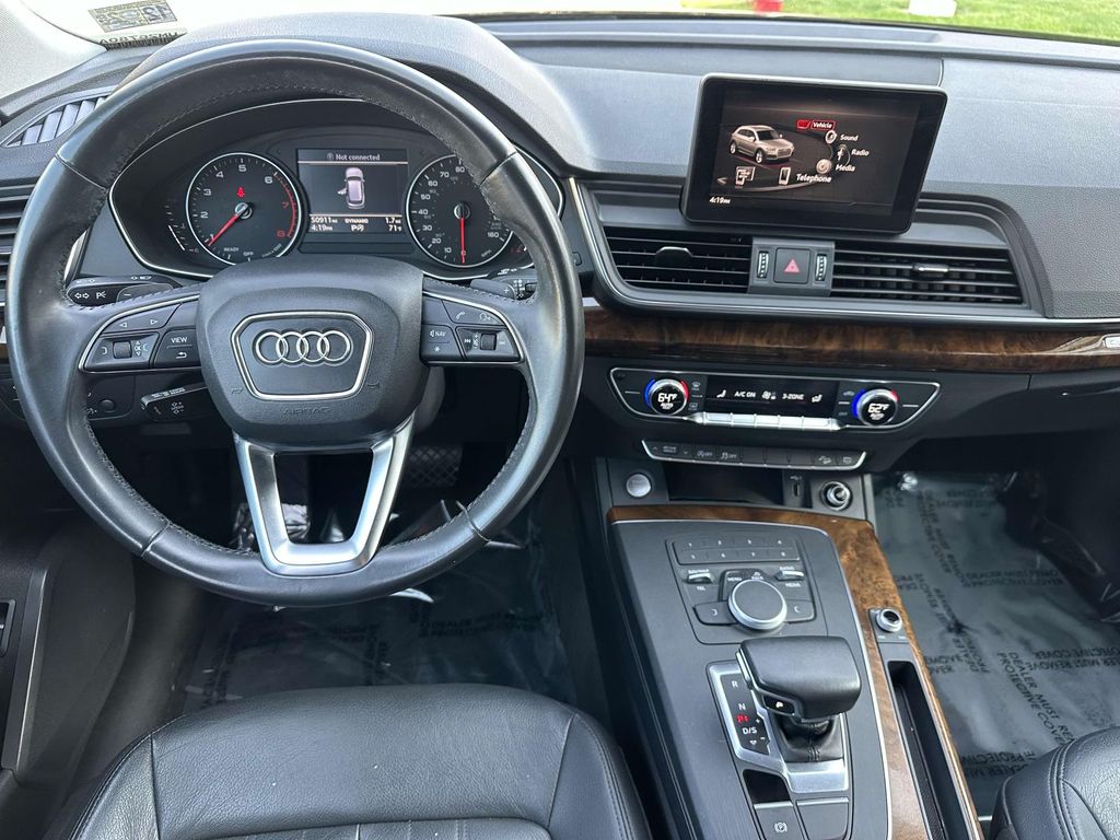 2018 Audi Q5 Premium 2