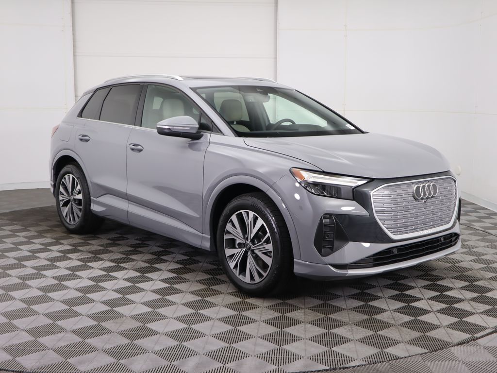 2025 Audi Q4 e-tron  3