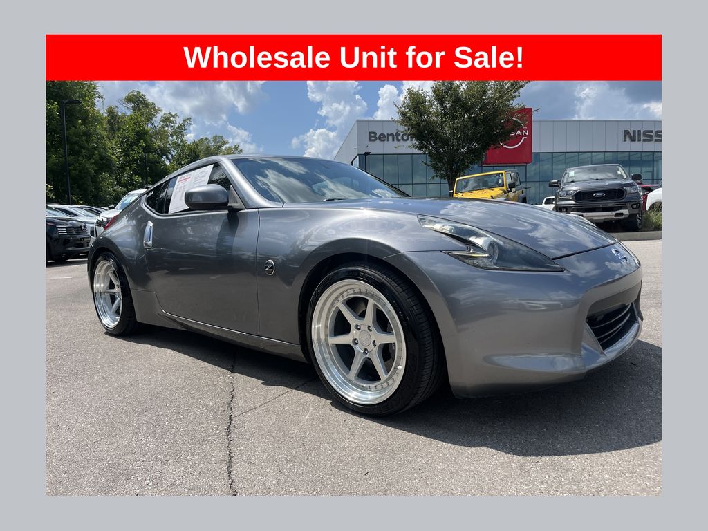 Gray (Gun Metallic) 2011 Nissan 370Z Coupe Rear-Wheel Drive 7-Speed Automatic