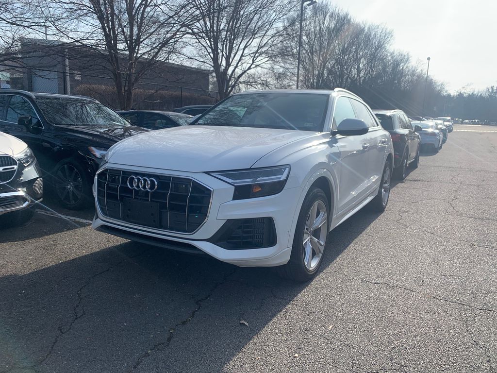 2022 Audi Q8 Premium Plus 3