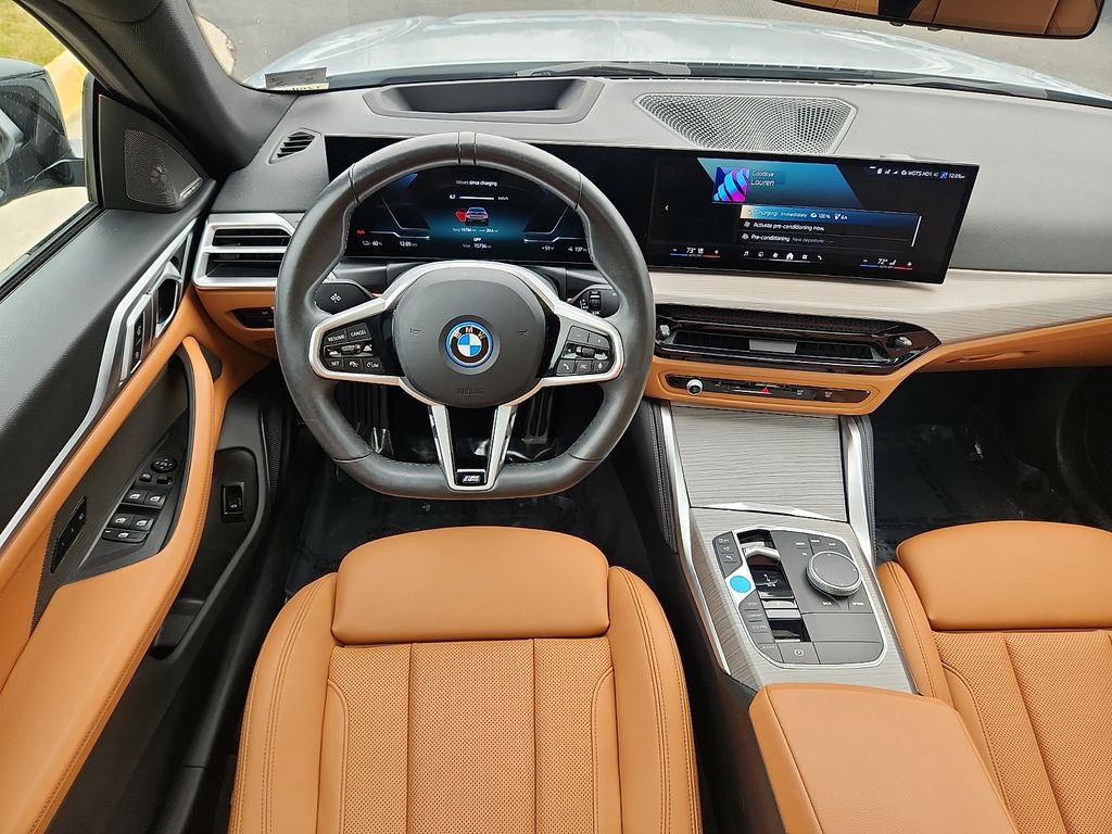 Thumbnail: 2025 BMW i4 - 12