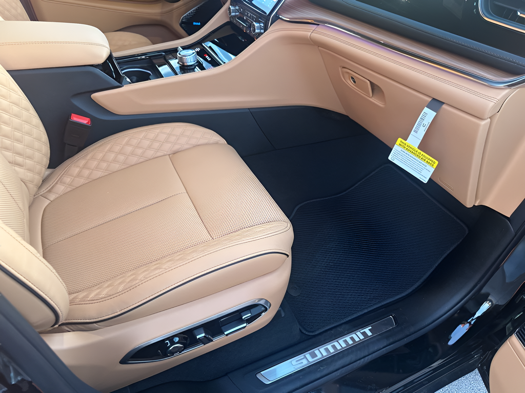 New Car 2025 Jeep Grand Cherokee L  Summit For Sale Under $70,000 In Austin, Texas