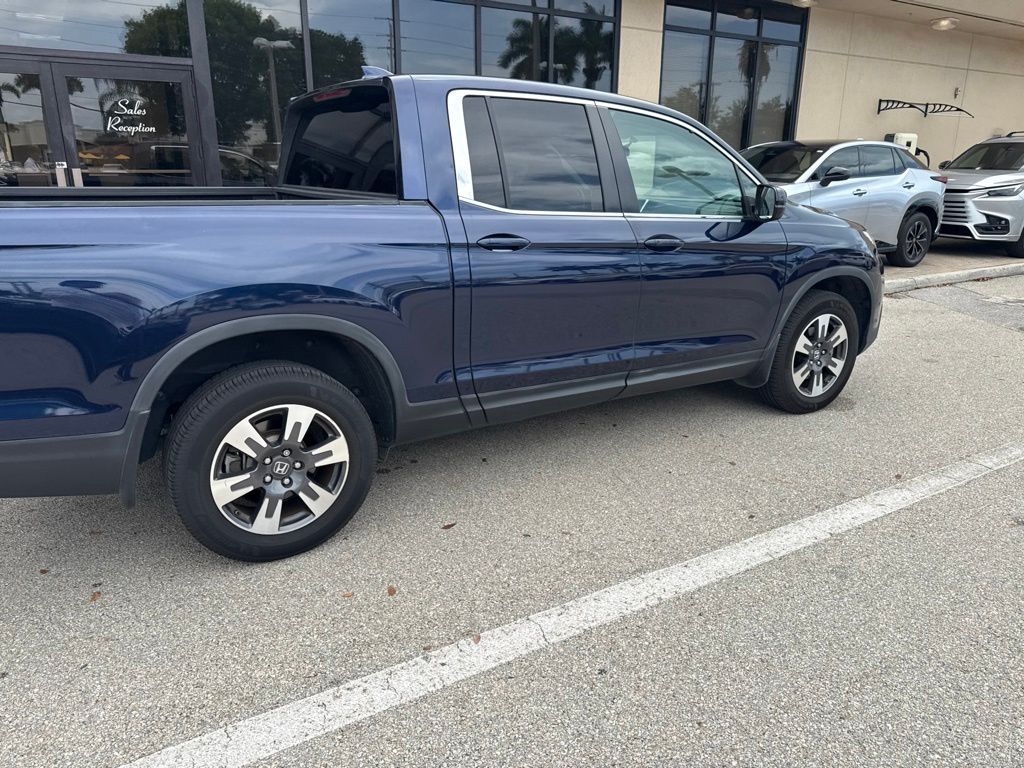 Used 2017 Blue Honda RTL image 11