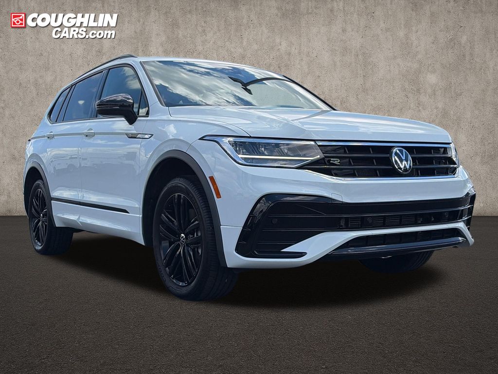 Pure White 2022 Volkswagen Tiguan SUV / Crossover All-Wheel Drive 8-Speed Automatic