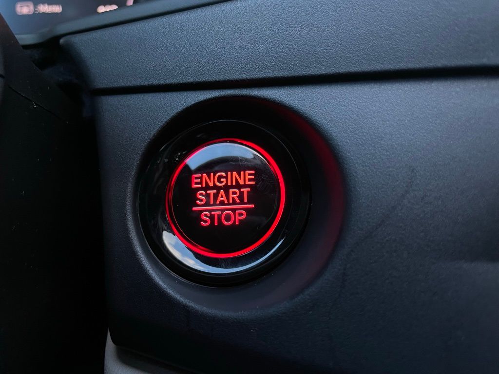 2025 Honda Accord LX 19