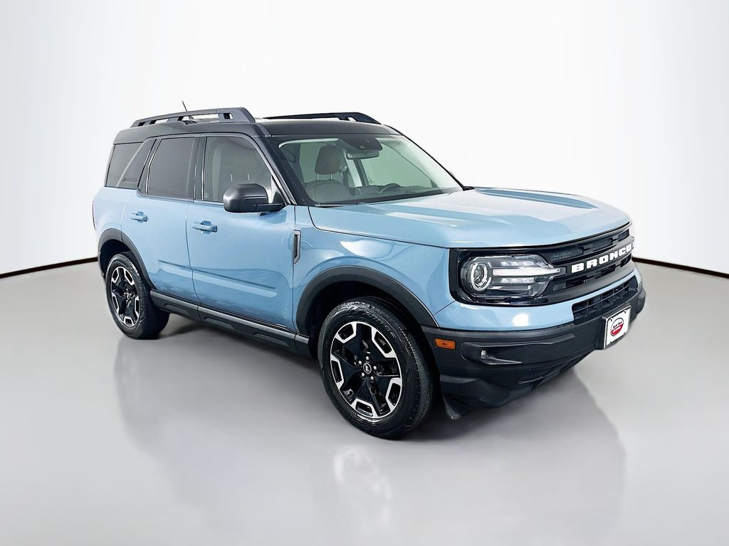 Thumbnail: 2022 Ford Bronco Sport - 3