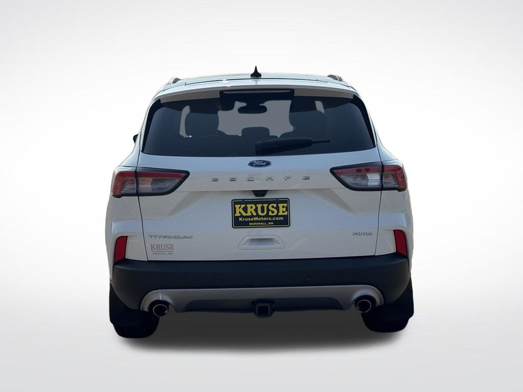 2022 Ford Escape Titanium