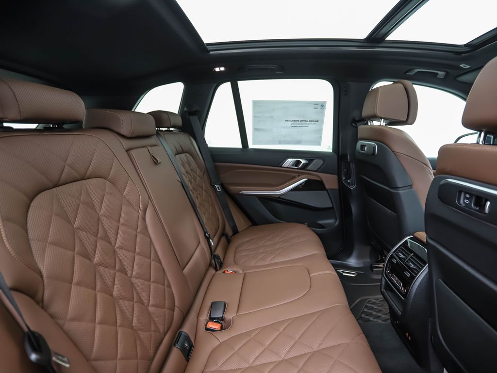 Thumbnail: 2026 BMW X5 - 27