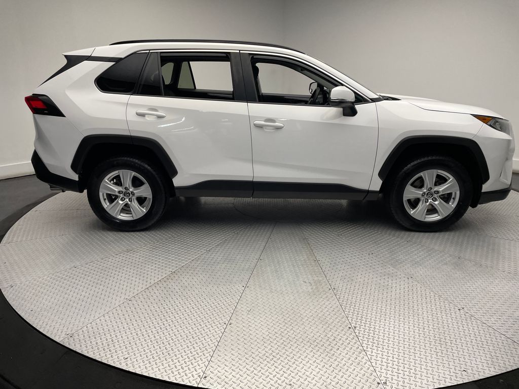 2020 Toyota RAV4 XLE 4