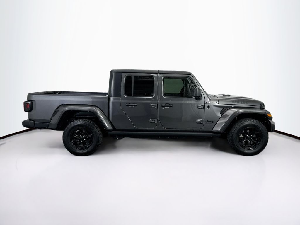 Thumbnail: 2021 Jeep Gladiator - 4