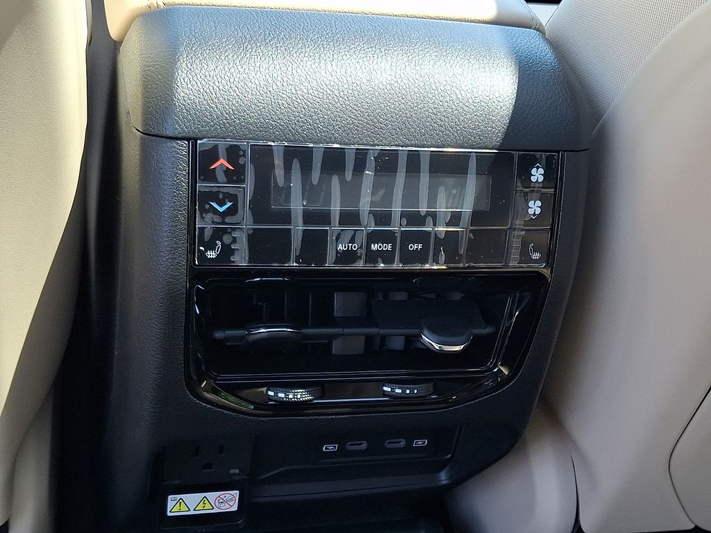 New 2026 Jeep Grand Cherokee L SUV