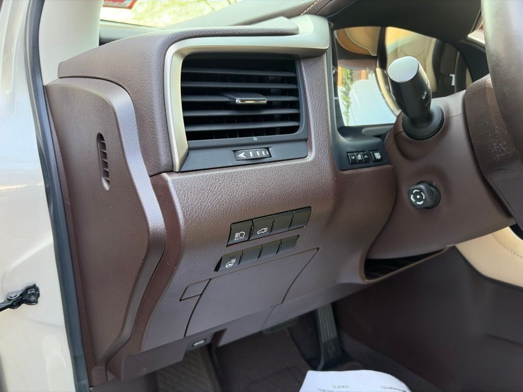 Used 2019 Beige Lexus 350 image 15