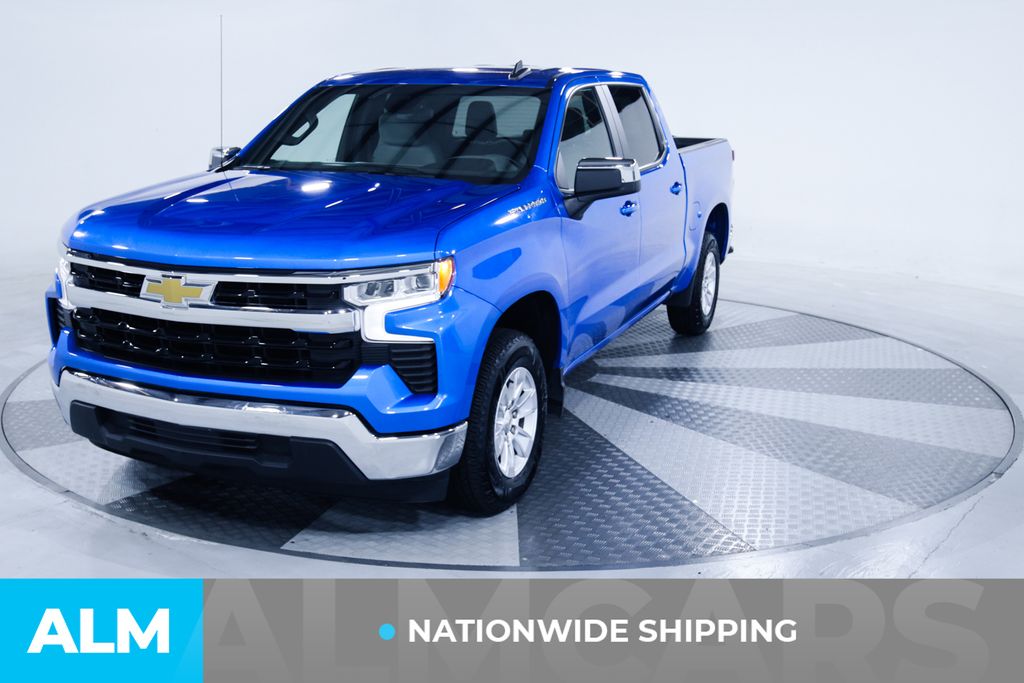 Used 2025 Blue Chevrolet LT image 2