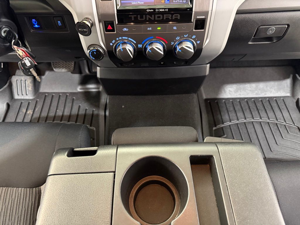 2015 Toyota Tundra SR5