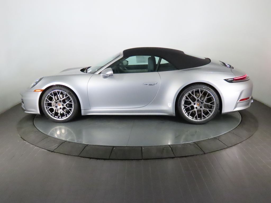 Thumbnail: 2026 Porsche 911 - 2