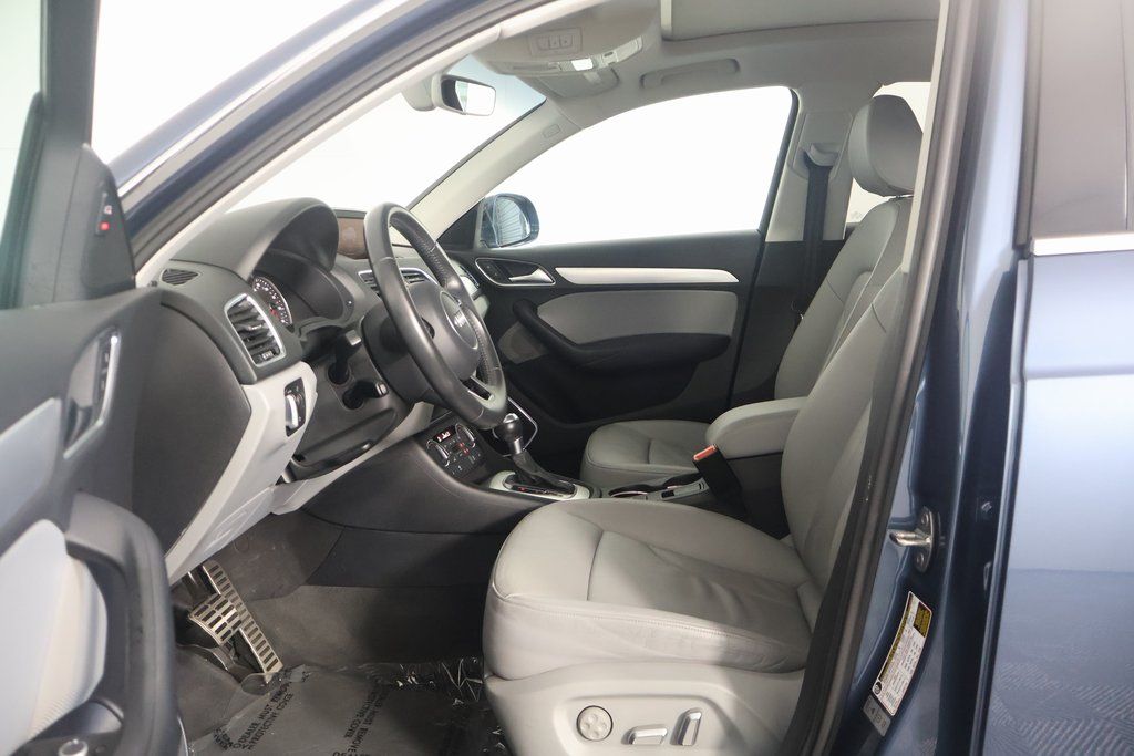 2016 Audi Q3 Prestige 10