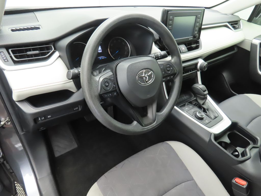 Thumbnail: 2020 Toyota RAV4 - 9