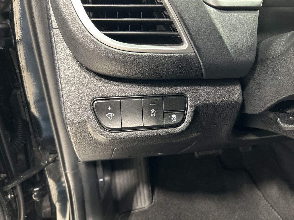 used 2024 Kia Seltos car, priced at $24,957