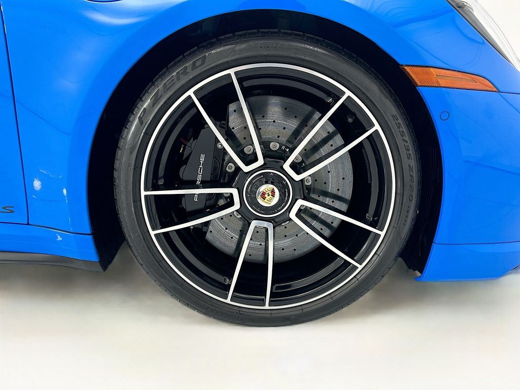 Thumbnail: 2022 Porsche 911 - 29