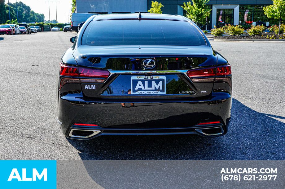 Used 2022 Black Lexus 500 Base image 11