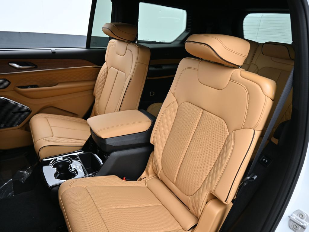 New 2025 Bright White Clearcoat Jeep Summit image 29