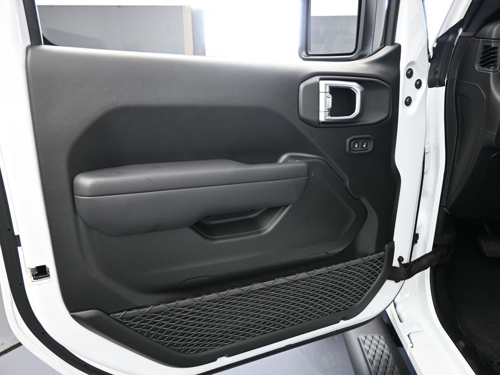 New 2026 bright white clearcoat Jeep Sport image 15