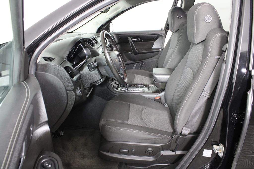 Used 2016 Chevrolet Traverse for sale in 