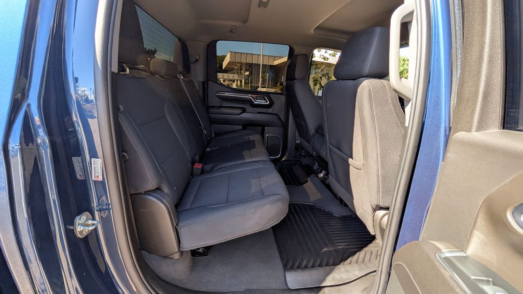 Used 2023 Chevrolet Silverado 1500 LT 4D Crew Cab