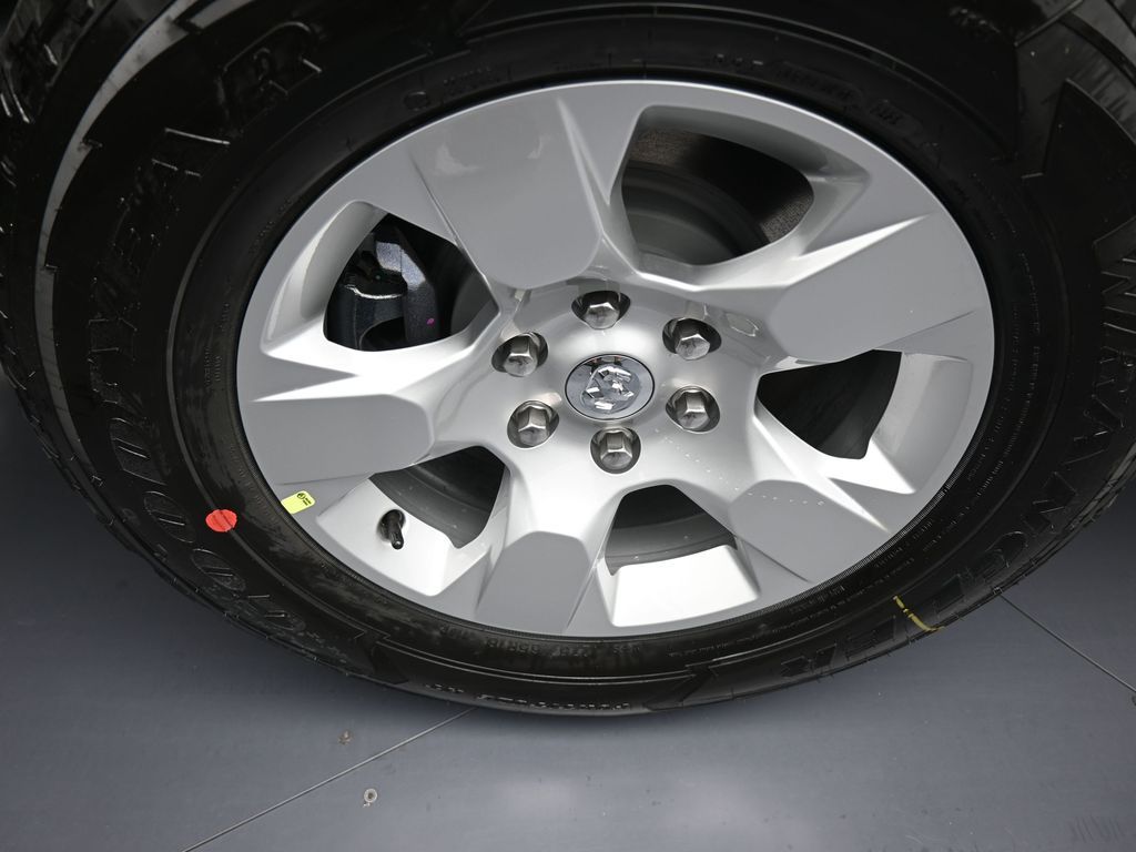 New 2026 Diamond Black Crystal Pearlcoat Ram Big Horn/Lone Star image 36