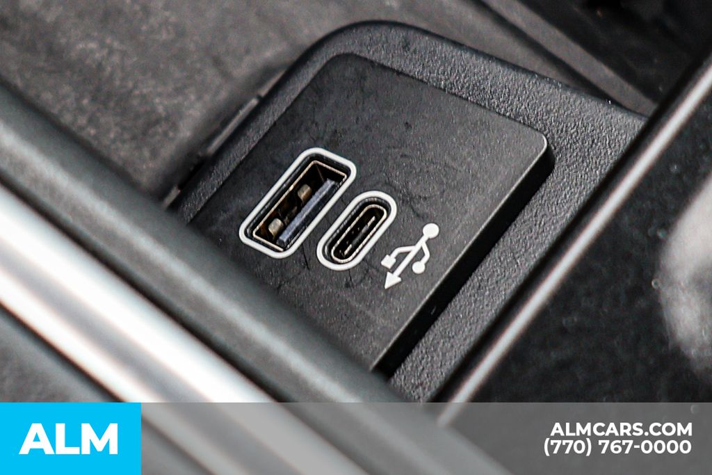Used 2025 Silver Ford Platinum image 46