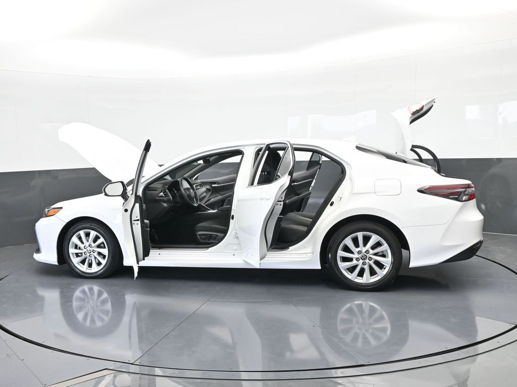 Used 2024 White Toyota LE image 72