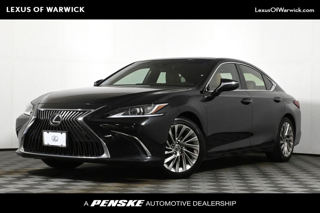 2019 Lexus ES 350 Luxury -
                Warwick, RI