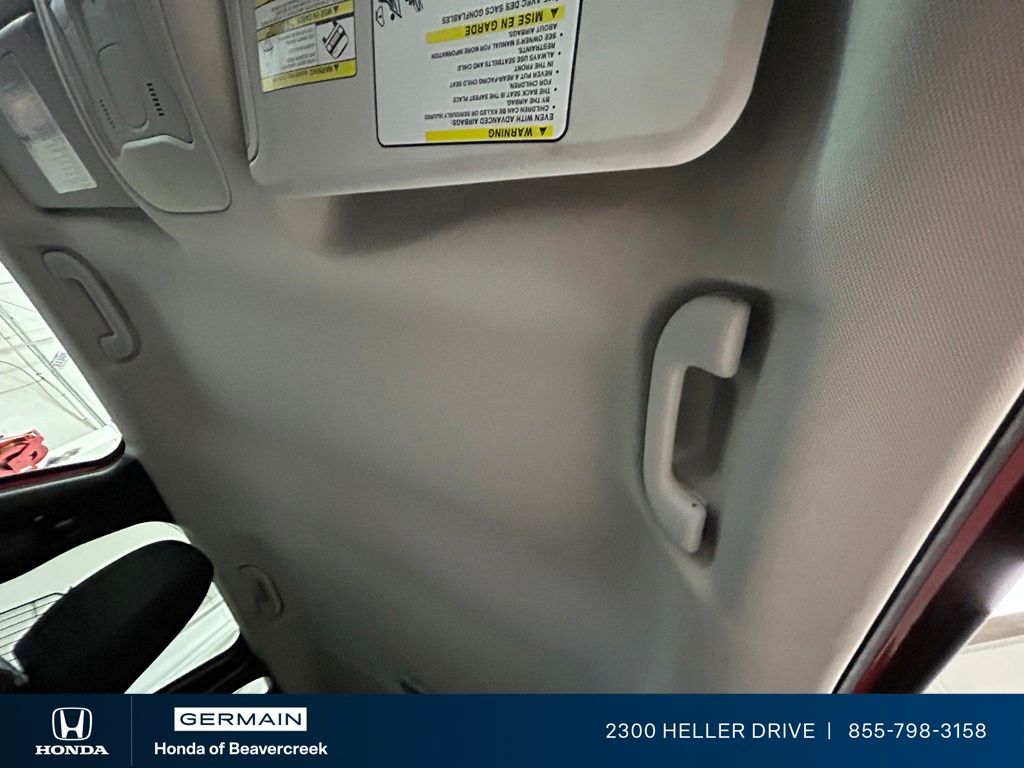 Used 2015 Orange Jeep Latitude image 27