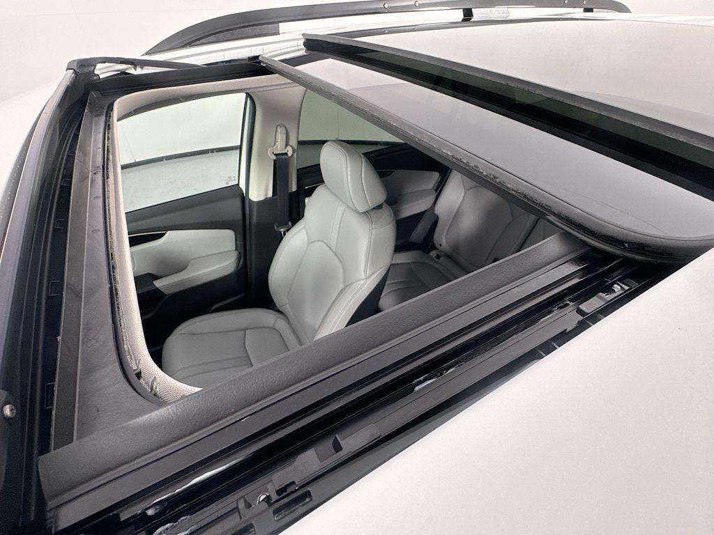 Used Car 2025 Honda Pilot  Touring For Sale Under $60,000 In Austin, Texas