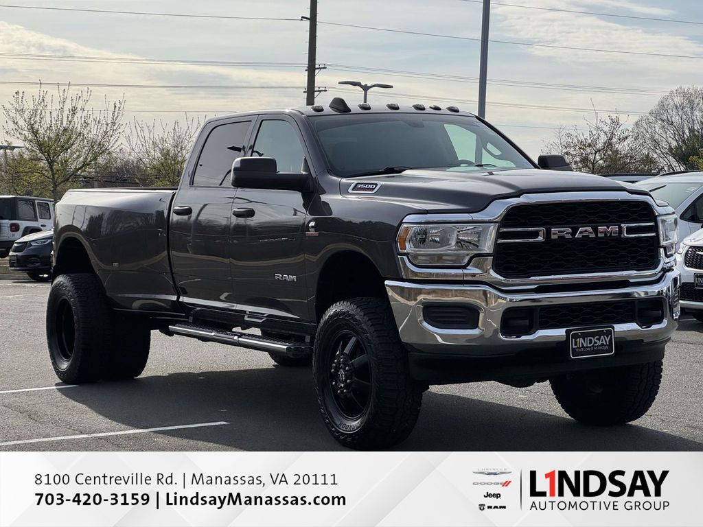 2020 RAM 3500 Tradesman Crew Cab LB DRW 4WD