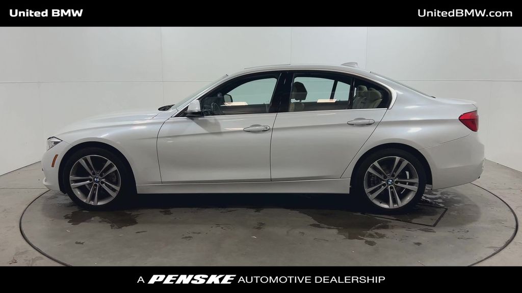 2017 BMW 3 Series 330i 5