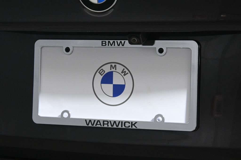 Thumbnail: 2023 BMW 5 Series - 14