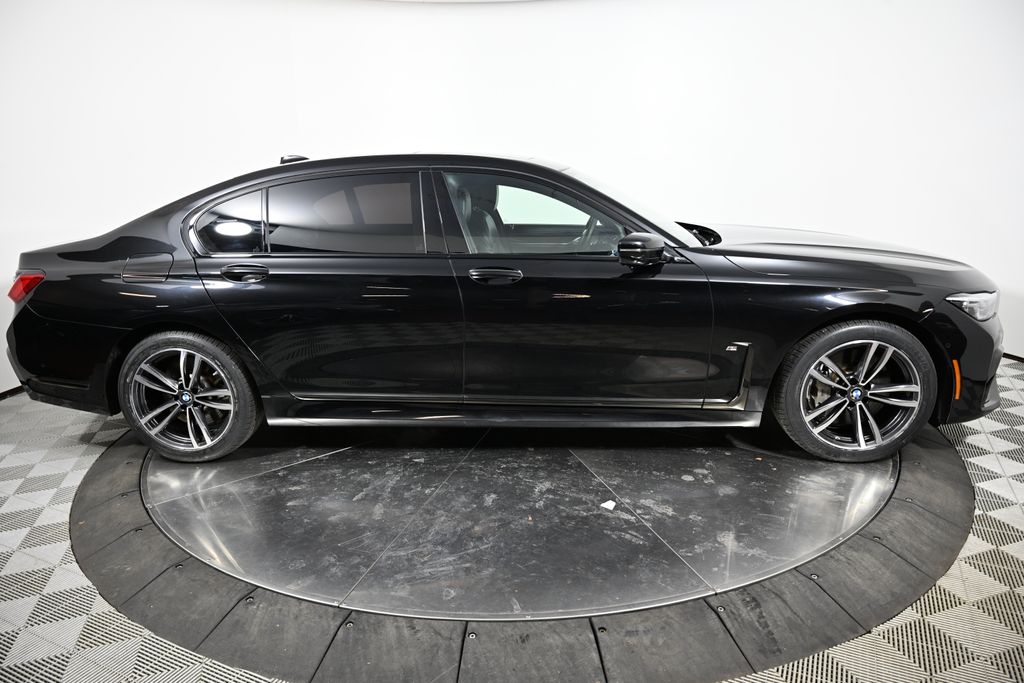 Thumbnail: 2020 BMW 7 Series - 6