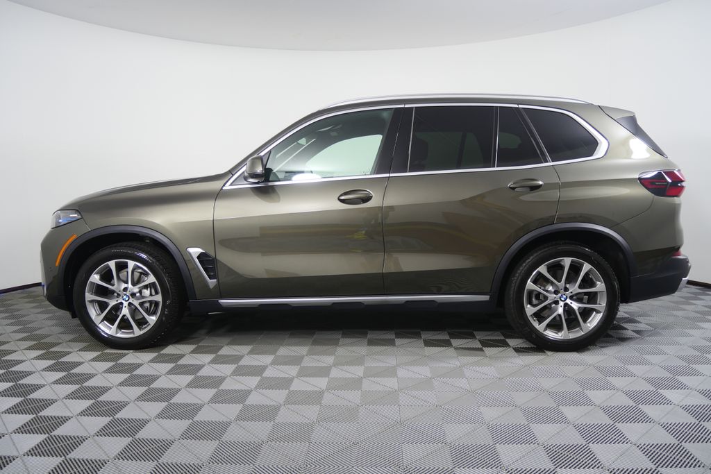 Thumbnail: 2026 BMW X5 - 6