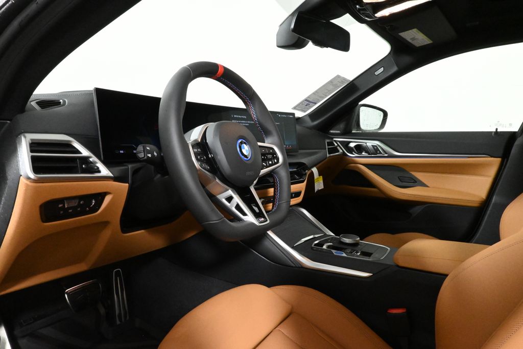 2025 BMW i4 M50 16