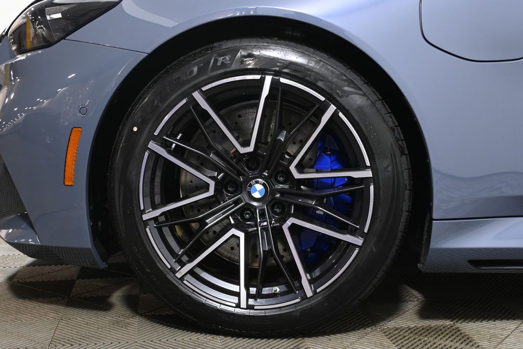 Thumbnail: 2026 BMW M5 - 12