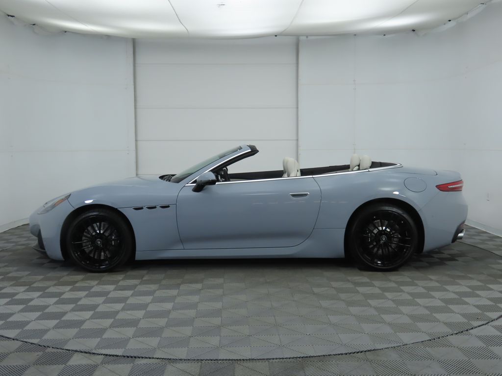 Thumbnail: 2025 Maserati GranCabrio - 8