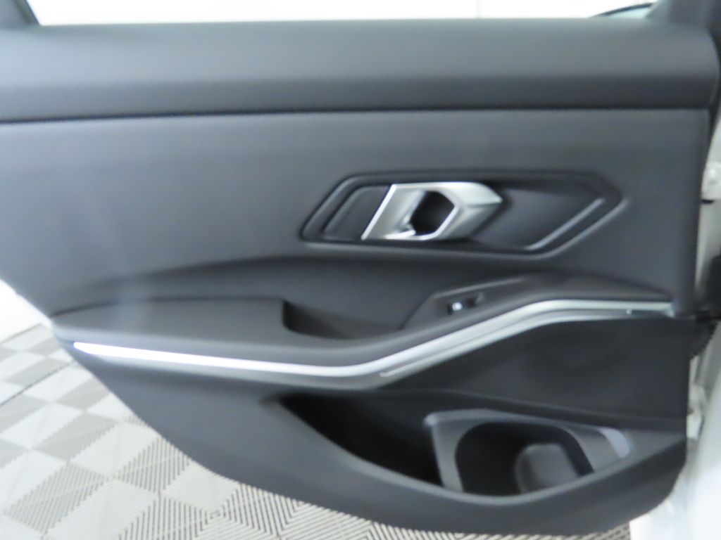 Thumbnail: 2026 BMW 3 Series - 27