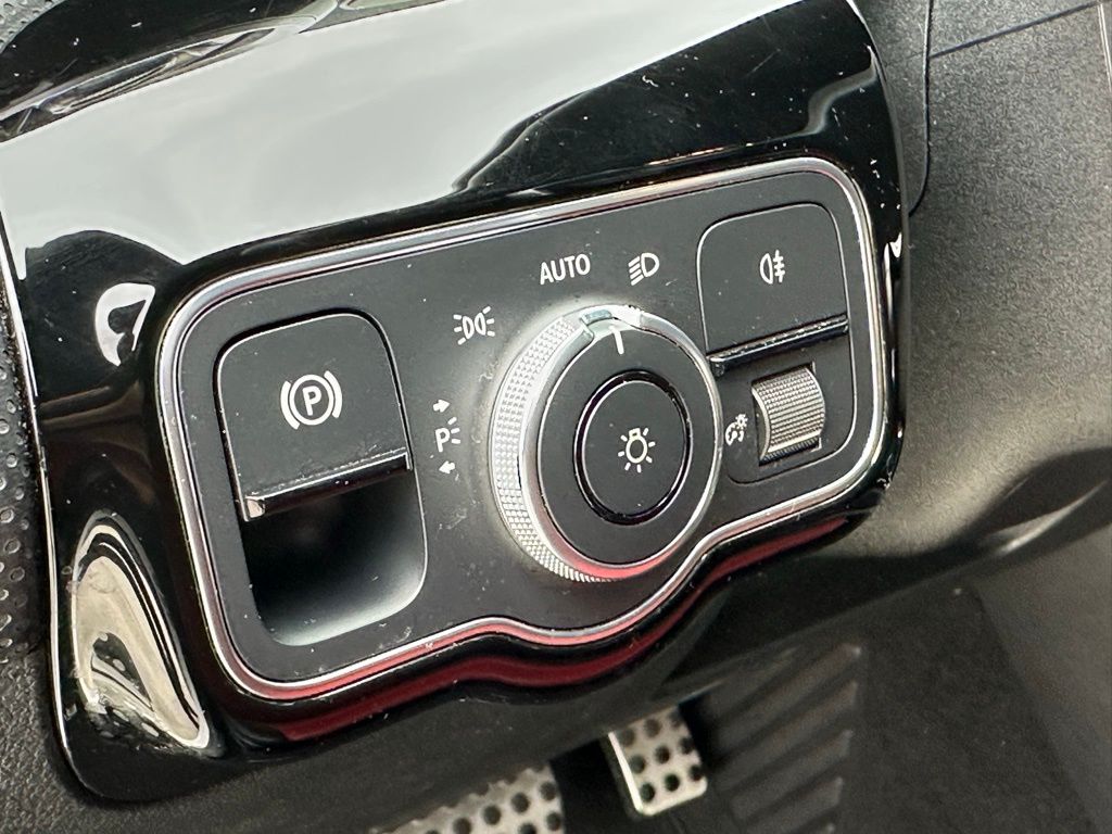 2021 Mercedes-Benz CLA 250 15
